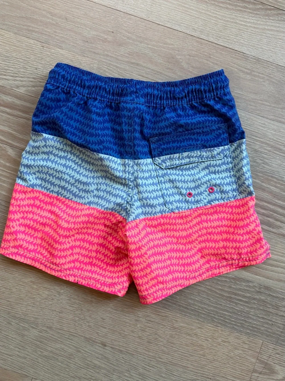 Vineyard Vines Colorblock Swim Trunks - Blue, Gray, Neon Pink sz 6